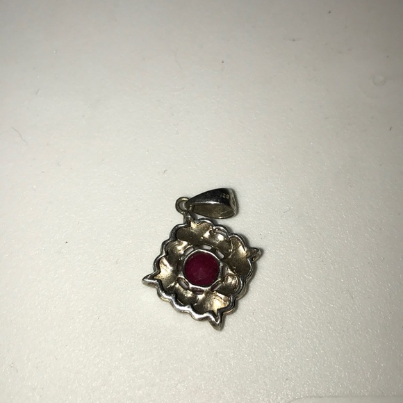 Small silver and Indian ruby pendant. - Picture 2 of 3